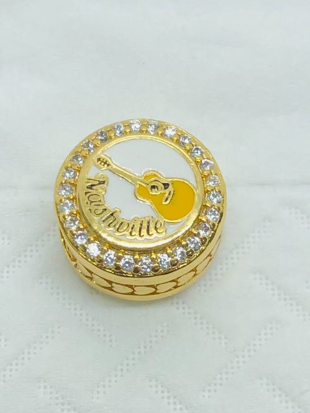 ✨ ✨Pandora Tennessee Nashville Sparkling Round Gold Button Charm